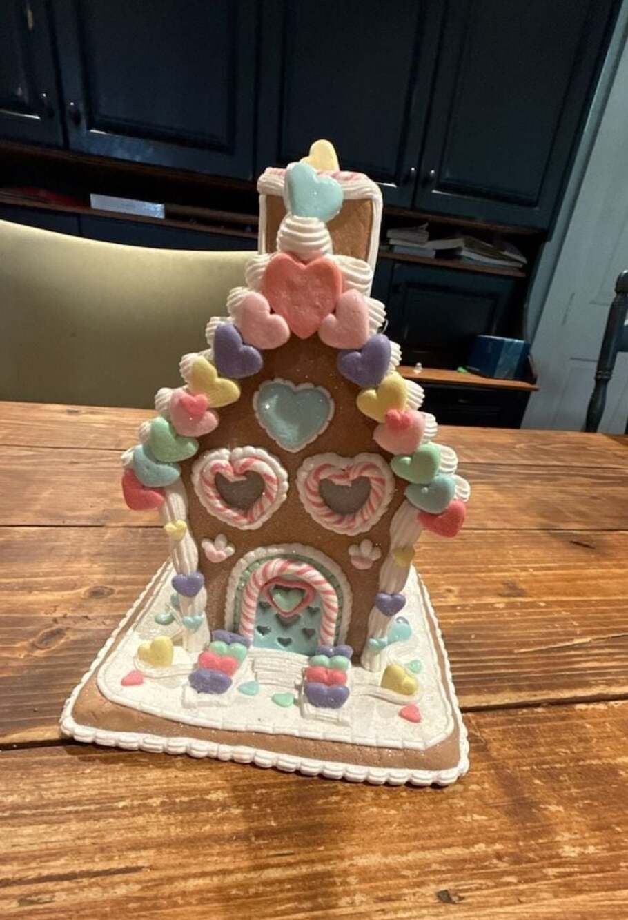 Love & Cupcakes Valentine Pastel Light-Up Gingerbread House